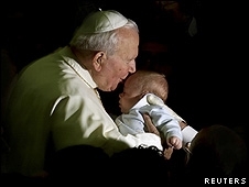 Rapidez no processo de beatificao de Joo Paulo 2 gerou algumas crticas