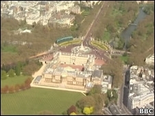 Helic�pteros com c�meras est�o sendo usados na opera��o