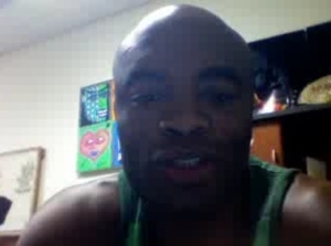 Em tarde de folga, Anderson Silva usou a Twitcam pela 1 vez direto de Los Angeles, nos EUA