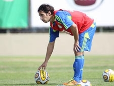 Valdivia  atrao neste sbado, mas deve ficar no banco de reservas