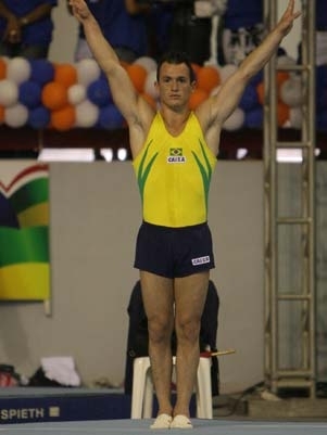 Diego Hypolito est entre os ginastas que vo  Europa