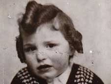 Michel Sztulzaft foi identificado por sua foto no Facebook do museu