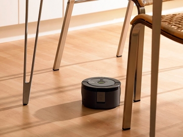 O Scooba 230 limpa a casa e ainda neutraliza 97% das bact�rias segundo o fabricante