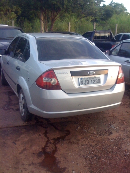 Veculo apreendido pelos policiais da DERRFVA.