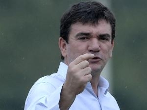 Andrs Sanchez no quis fazer a apresentao de Adriano ao mesmo tempo da de Luis Fabiano