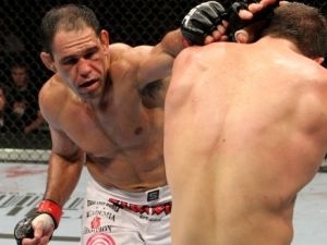 O wrestling do Davis vai ser demais para o Minotouro