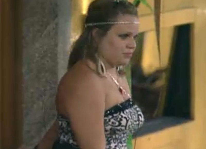 Paulinha se despediu e afirmou estar torcendo para Diana e Rodrigo