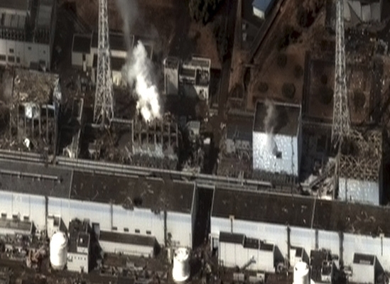 Foto de satlite feita nesta quarta-feira (16) pela DigitalGlobe mostra a usina de Fukushima Daiichi.