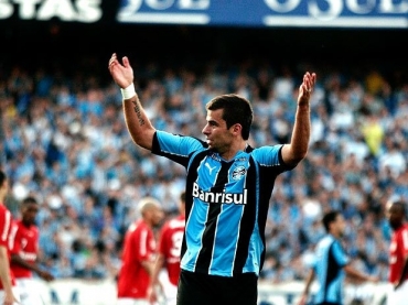 Alm de um substituto para Andr Lima, diretoria quer mais um atacante para lugar de Jonas, que saiu no fim de janeiro