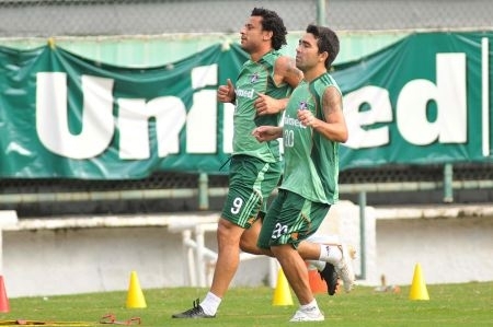 Por enquanto, Deco e Fred tem tido pouco contato com bola nos treinos