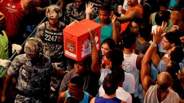 Negros so maioria entre os trabalhadores e os folies 