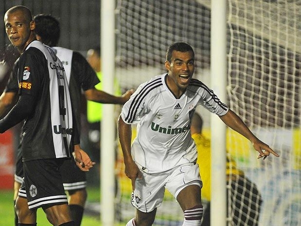 Arajo est esperanoso com as suas atuaes no Fluminense