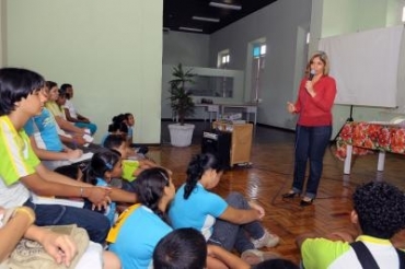Atividade na Biblioteca Estevo de Mendona em Cuiab 